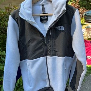 North face hooded jacket size medium